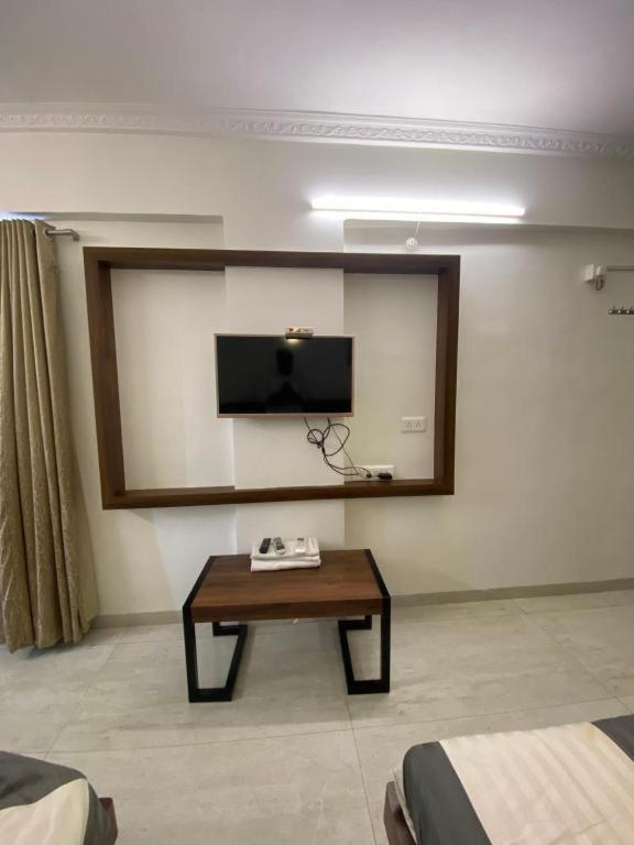 Hotel Shree Sai 舍地 外观 照片